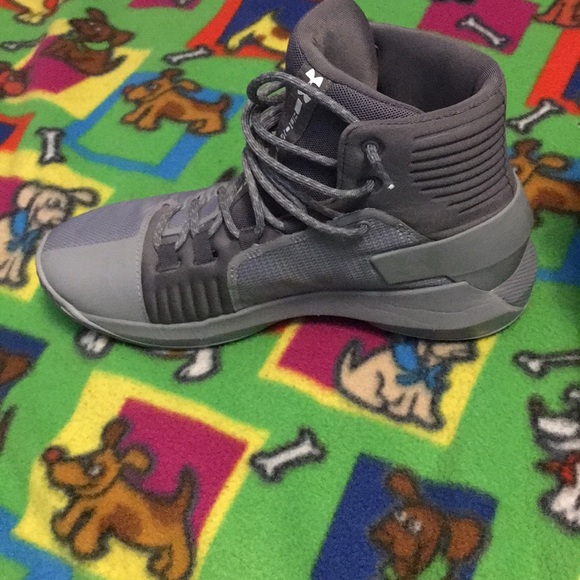 ◼️under armour basketball shoes◼️ - Picture 3 of 5